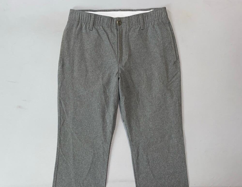 Under Armour 1377358 Men's Lightweight Vented Performance Golf Pants. 30X30, EUC